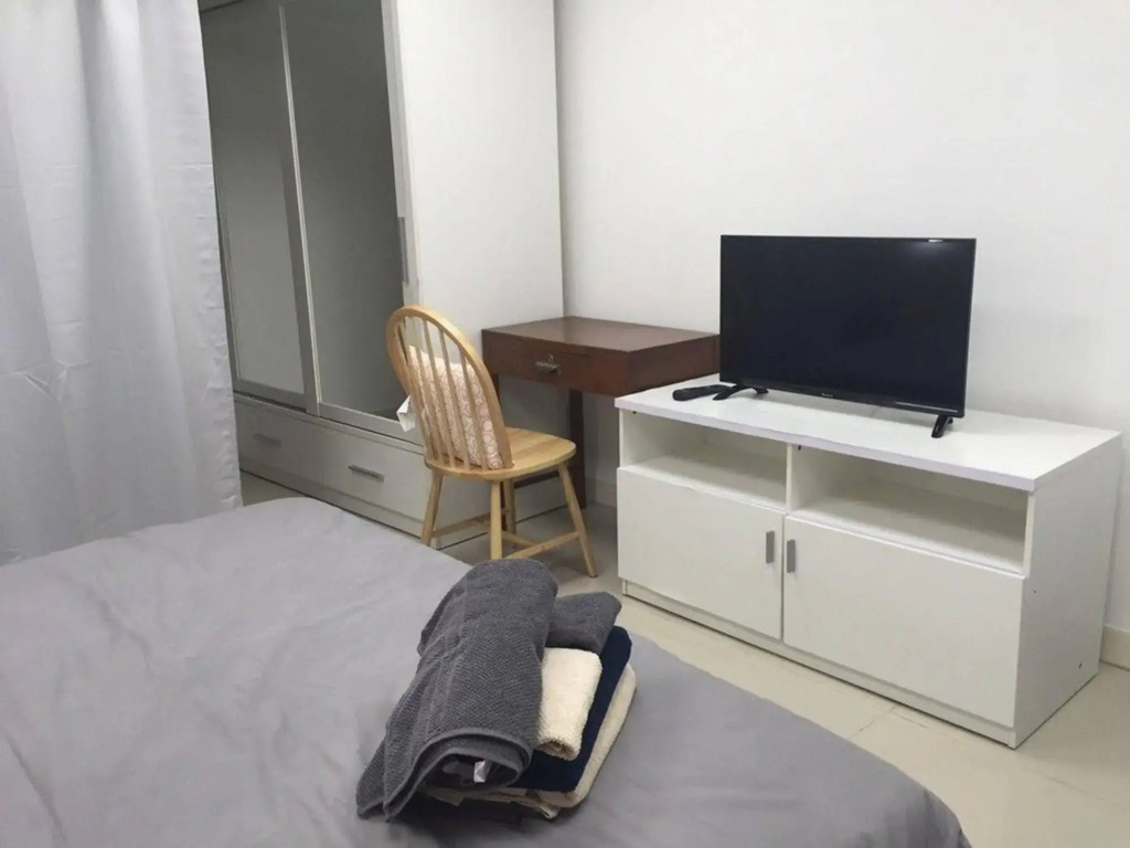S Apartment