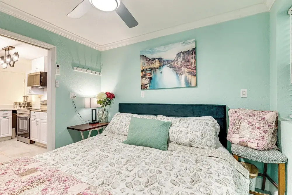 Steps to Shore: Walkable Clearwater Beach Condo