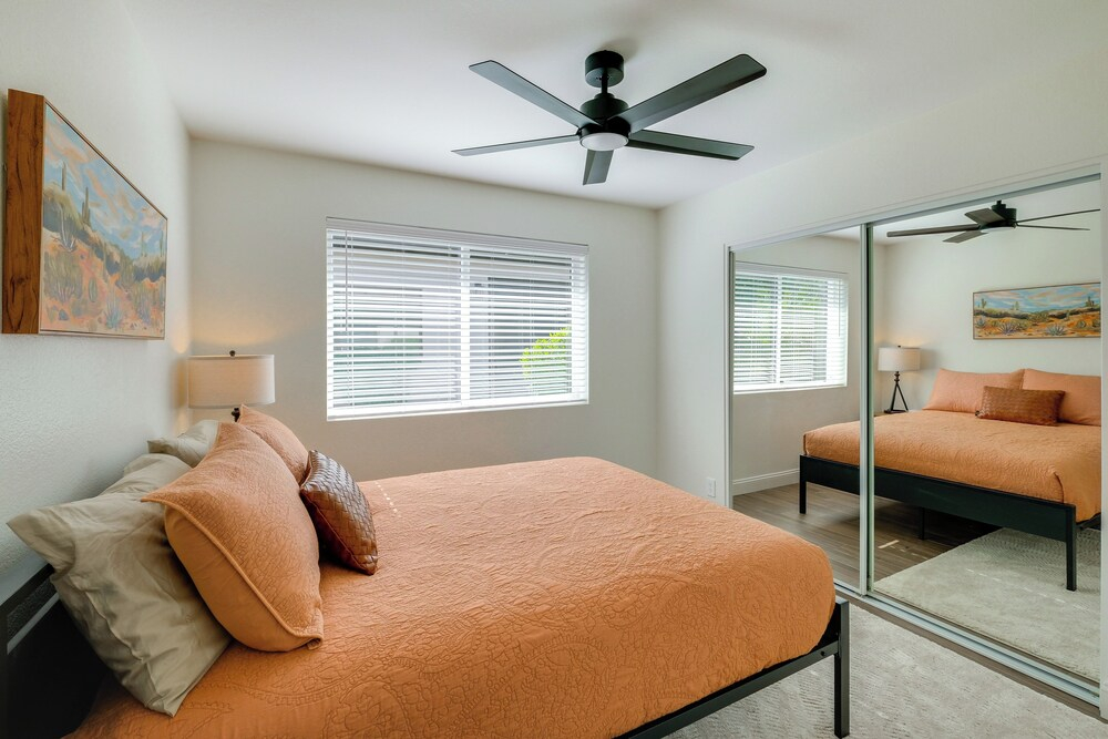 Heated Pool, Game Room: Family Home in Tempe!