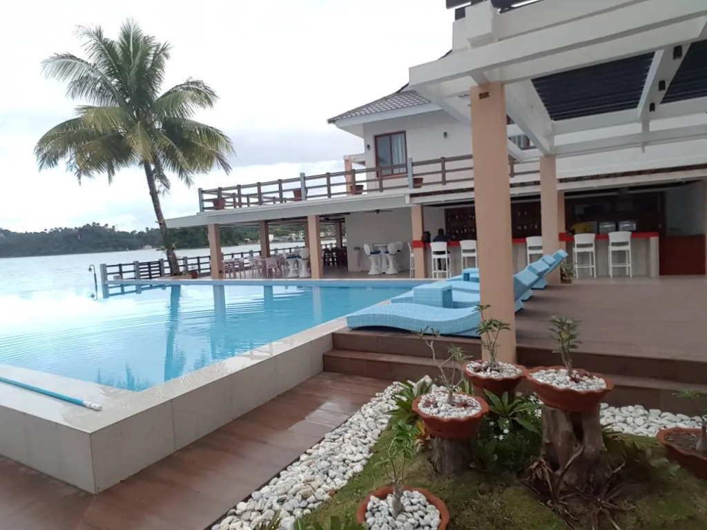 Nirvana Resort Puerto Galera