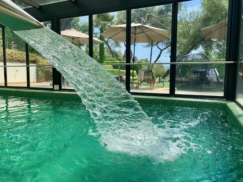 Hotel****Spa & Restaurant Cantemerle