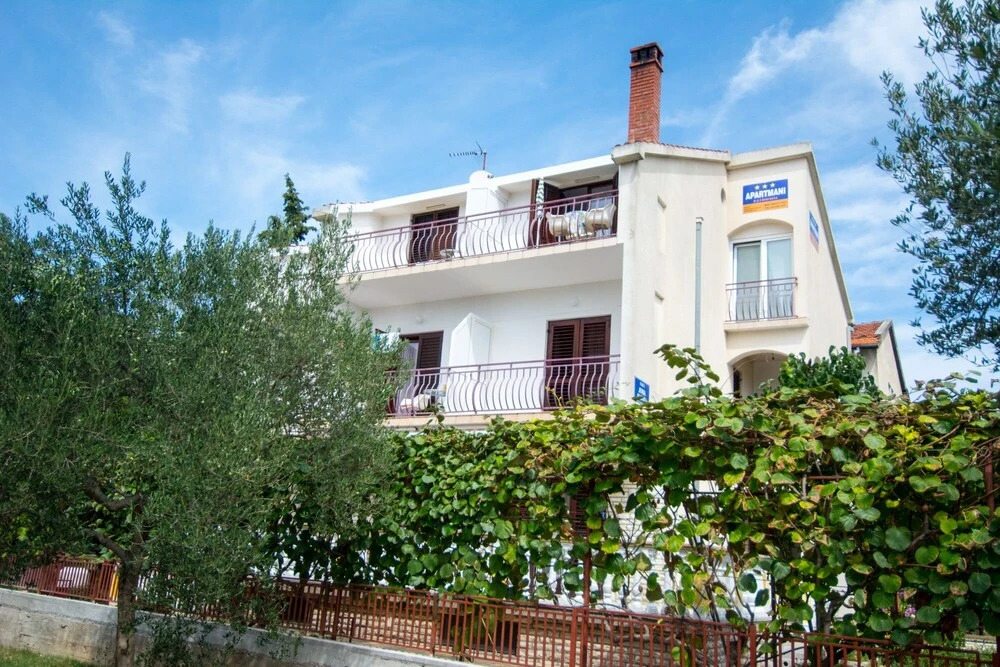 Apartments Klovica III