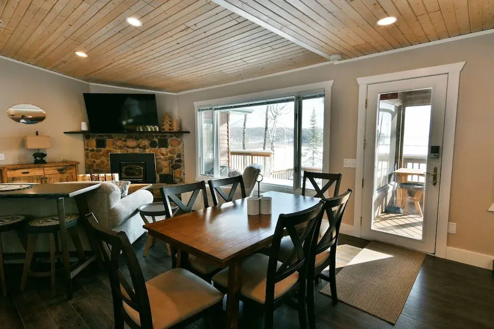 Spruce Haven 3 Bedroom Home by RedAwning