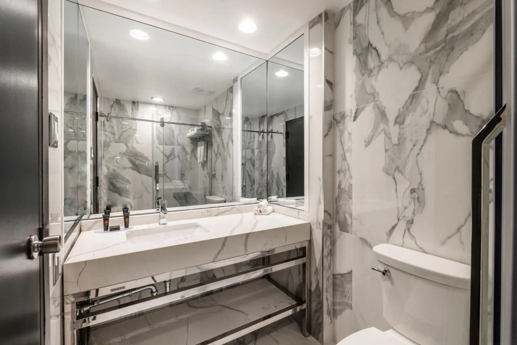 Empire Suites