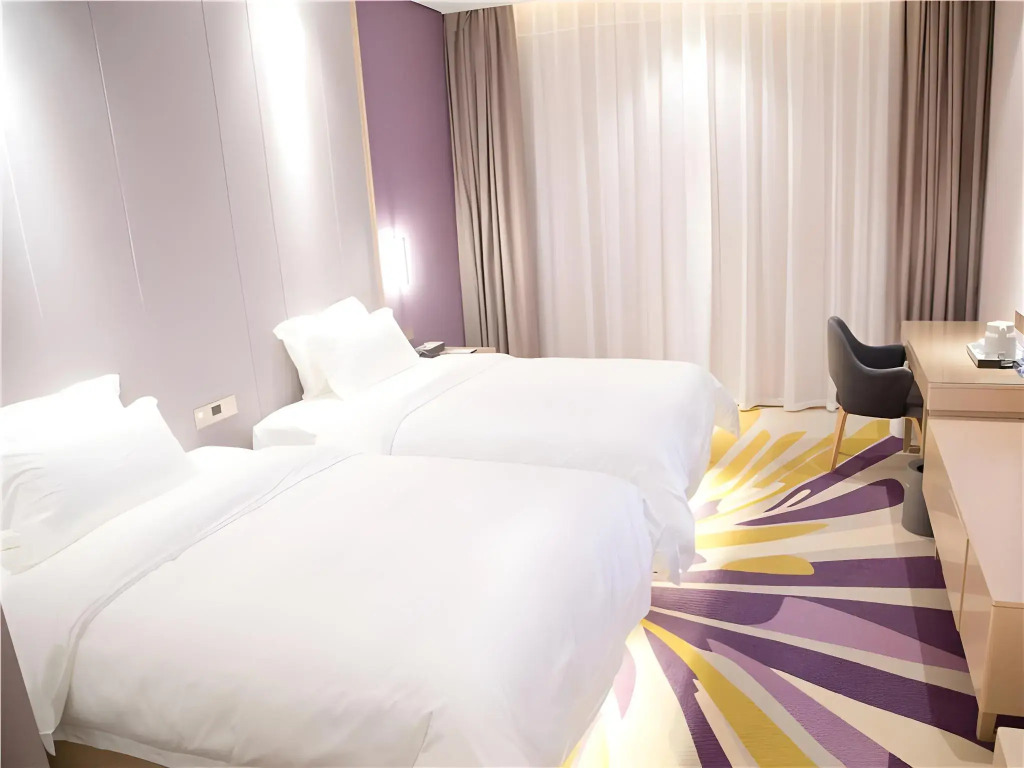 Lavande Hotels·Dayun Center Hengang Metro Station Shenzhen
