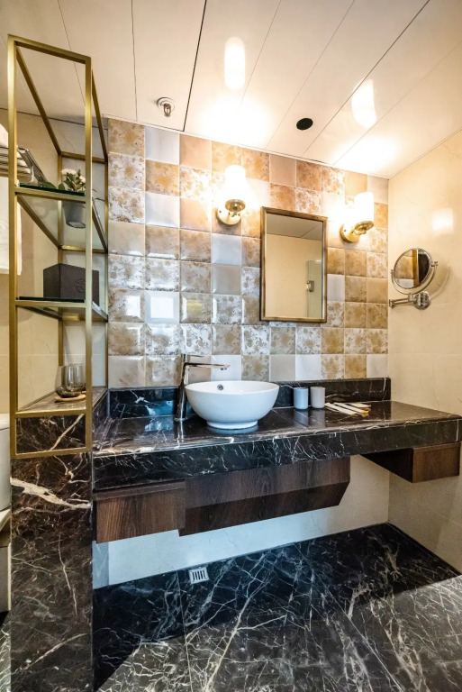 Lander Grand Hotel