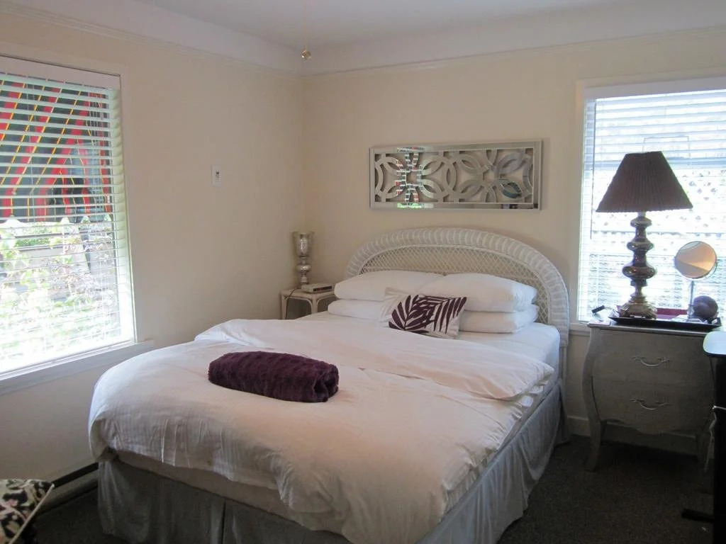 Heathergate Cottage and Suites