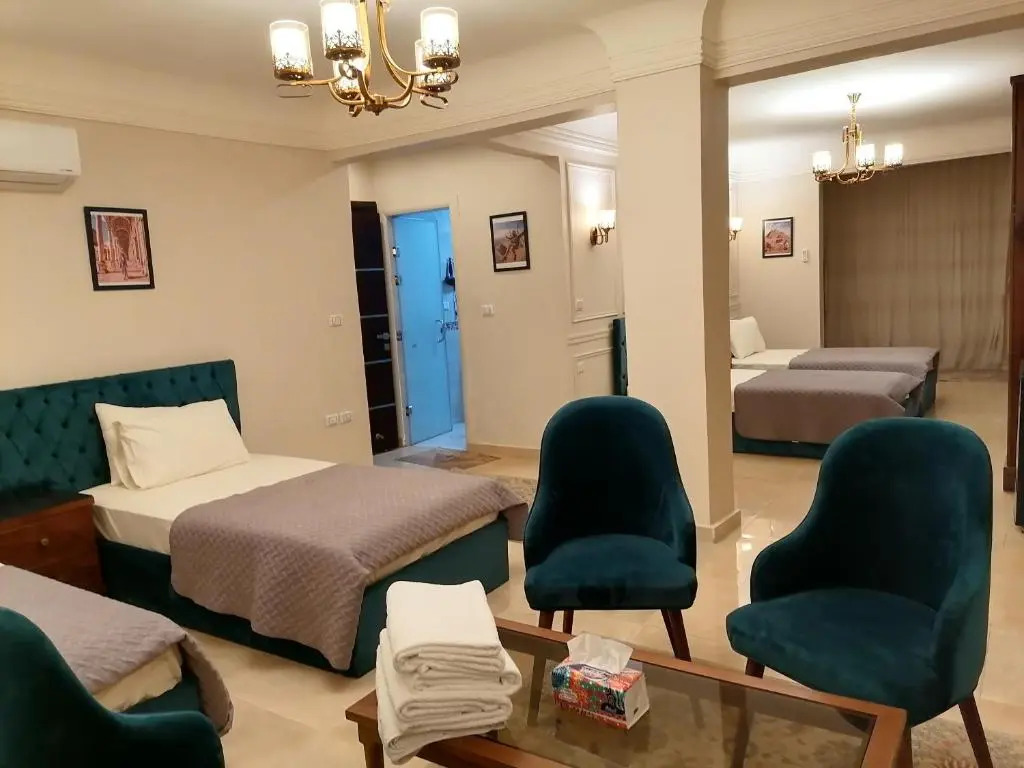 Rihana pyramids hotel