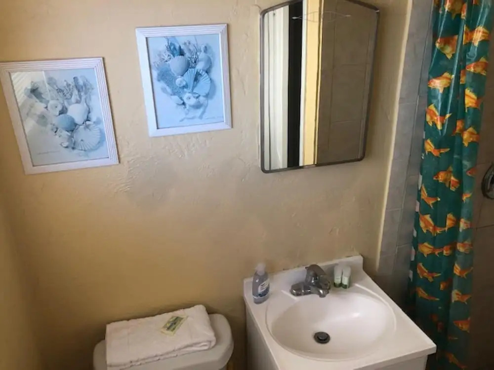 Misty Isles Redington Beachfront Suite 4