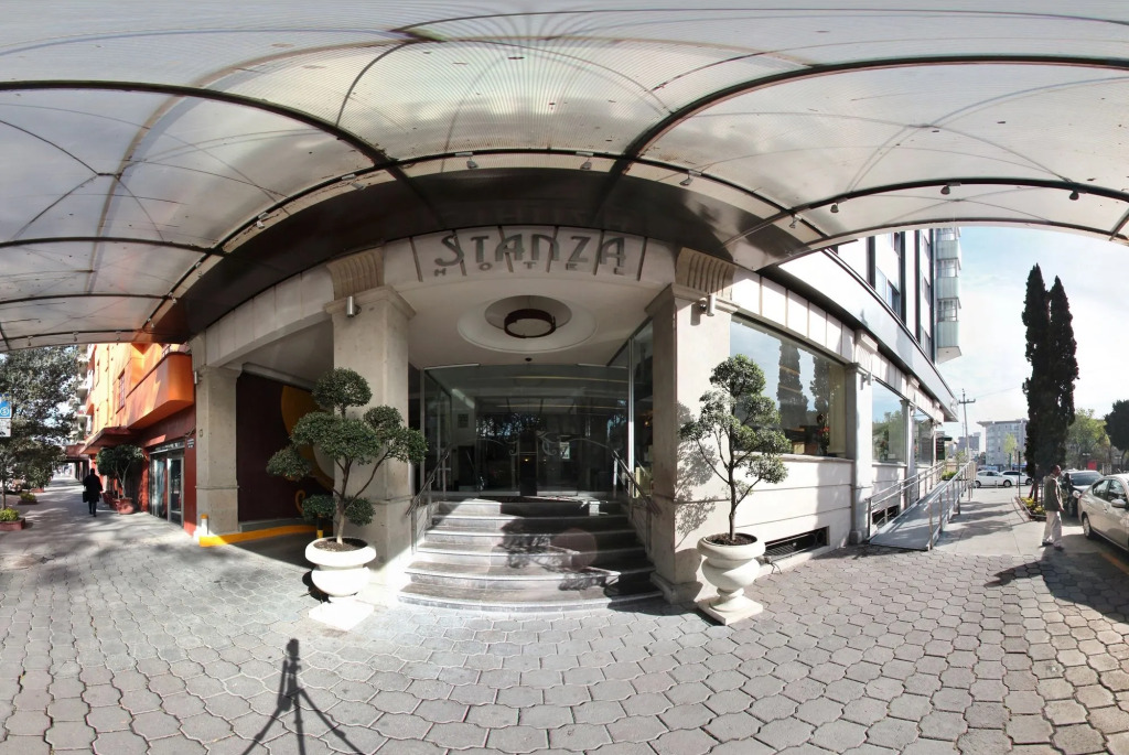 Stanza Hotel