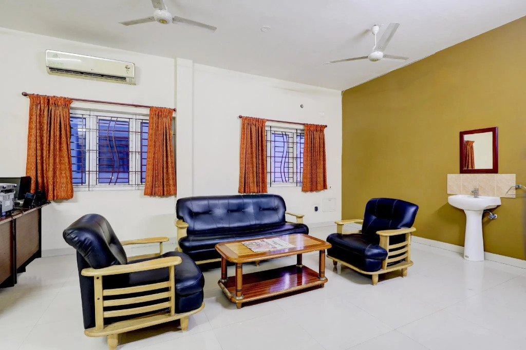 OYO 79255 Happy Homes Service Apartments