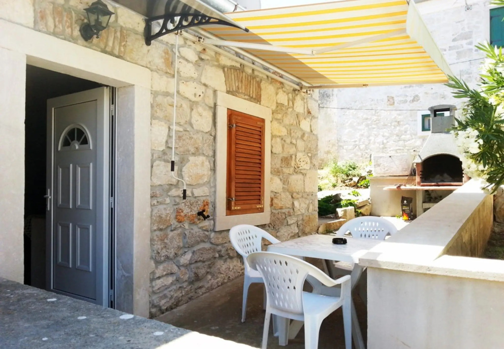 Oasis - A2(4+1) in Veli Rat