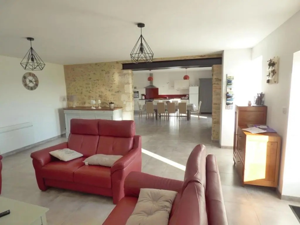 Gîte rénové avec jardin clos, proche plages, Wifi, parking pour voiture électrique - FR-1-426-164