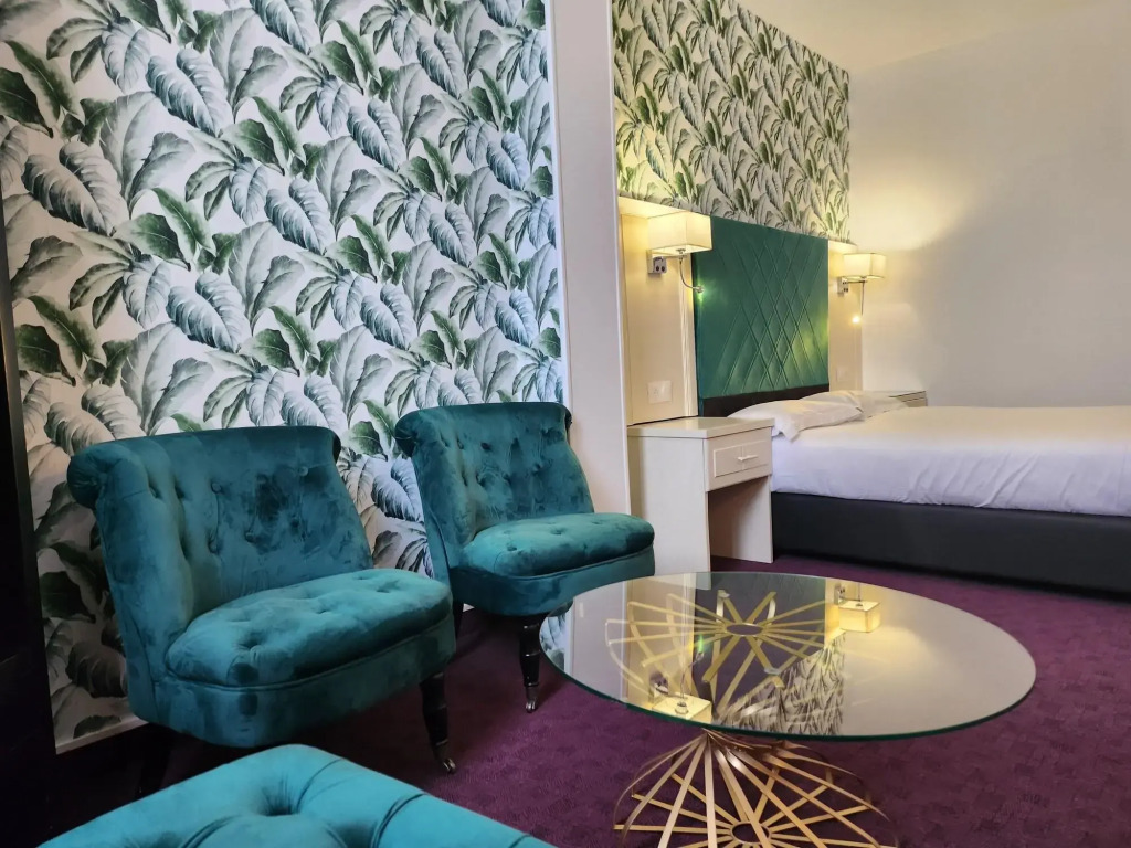 HOTEL ROYAL Paris Ivry