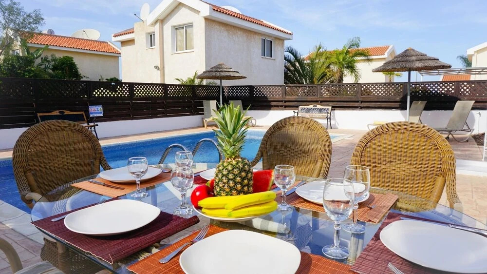 Villa Willow Mandali by Ezoria Villas