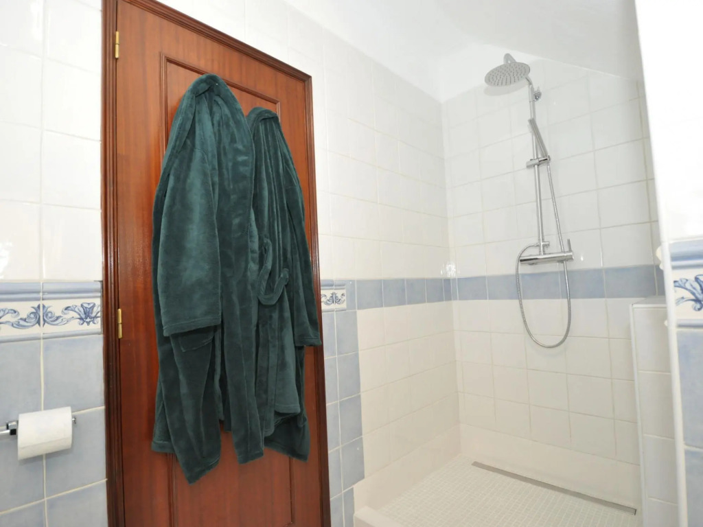 Villa With Views Like the Pool, Sea, Meia Praia