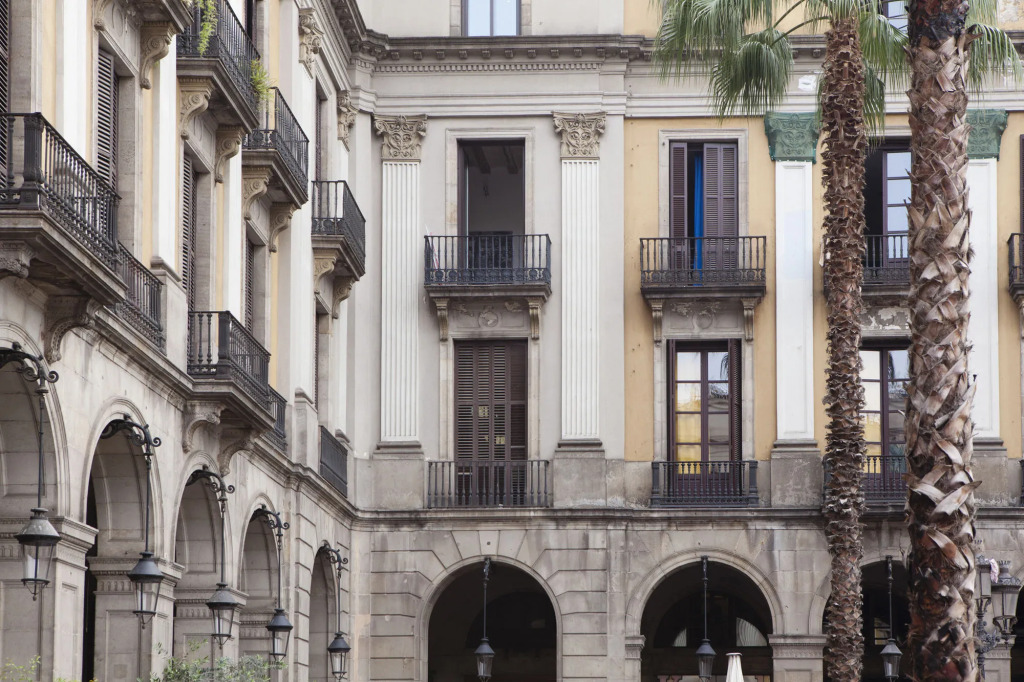 Las Ramblas Pasaje Bacardi Apartments