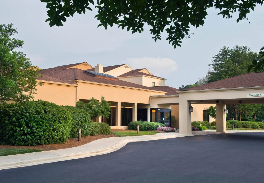 Courtyard Charlotte SouthPark