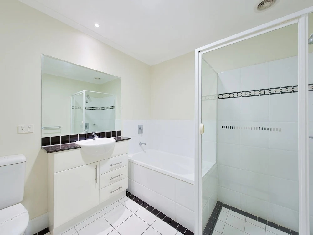 Shoal Bay Road, Barrington, Unit 406