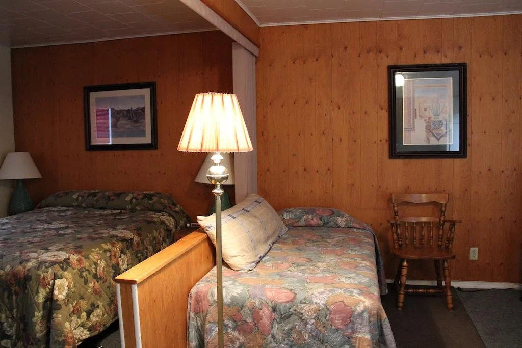 Pine Bluff Motel