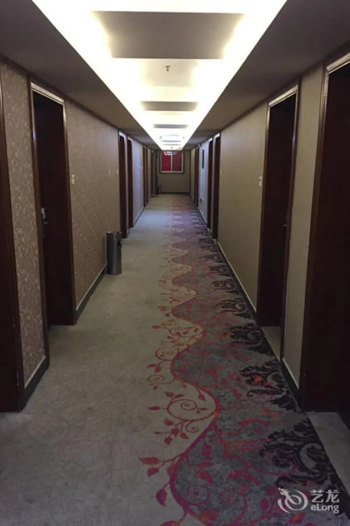 Luoyang New Shengguang Hotel