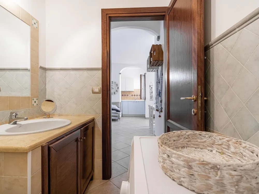 Comfortable Holiday Home in Lu Bagnu Near Seabeach