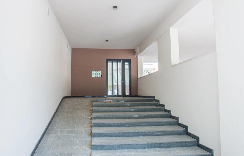 Apartment Ema