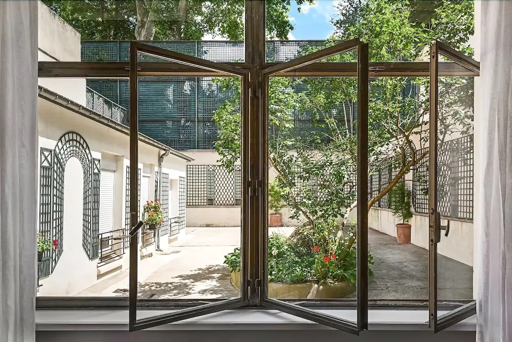 Saint Germain  Bon March Chic Three Bedroom