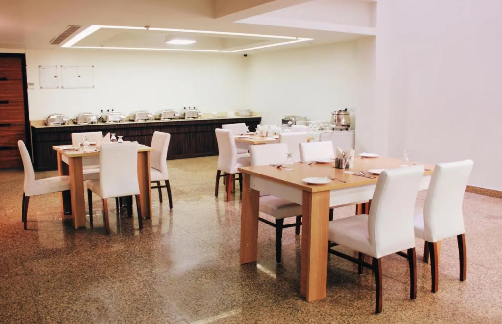 Hotel Ivory 32