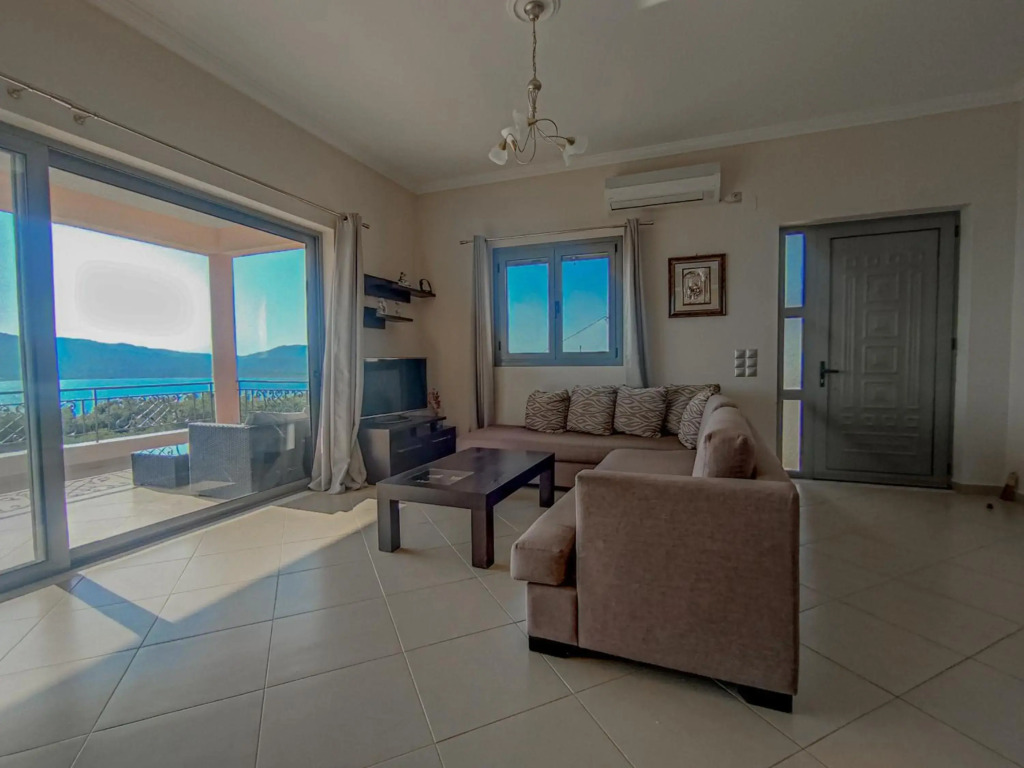 Villa Palairos