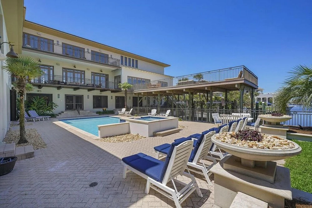 Villa Blanco by Five Star Properties