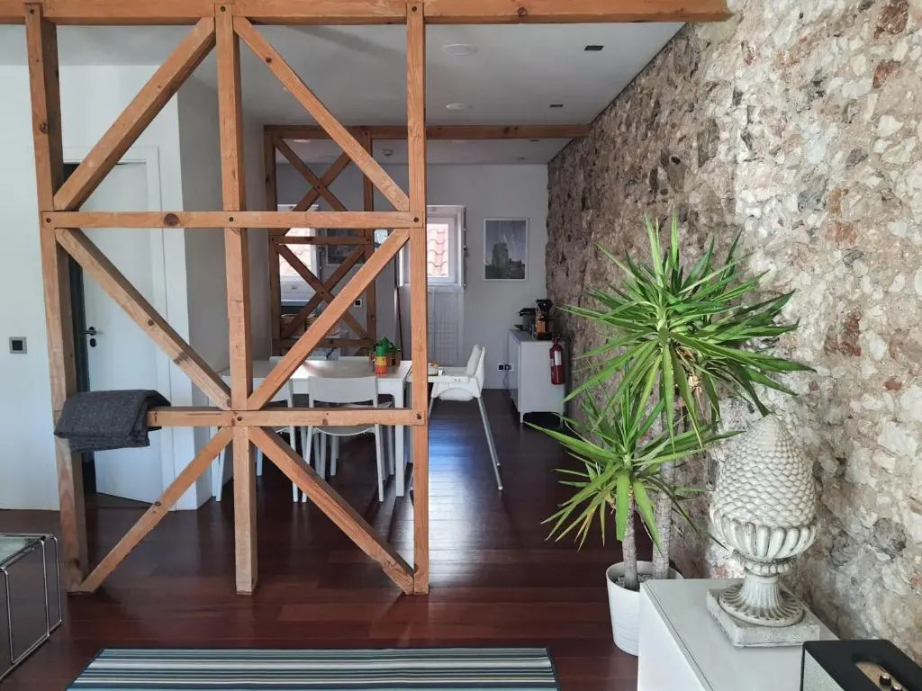 1881 Historical duplex Suite