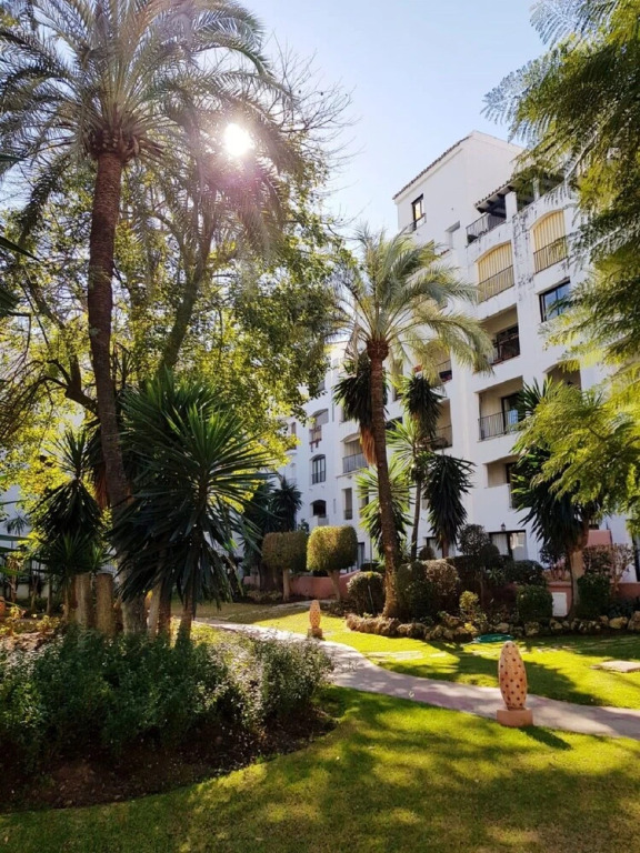 Groundfloor Apartment In Puerto Banus