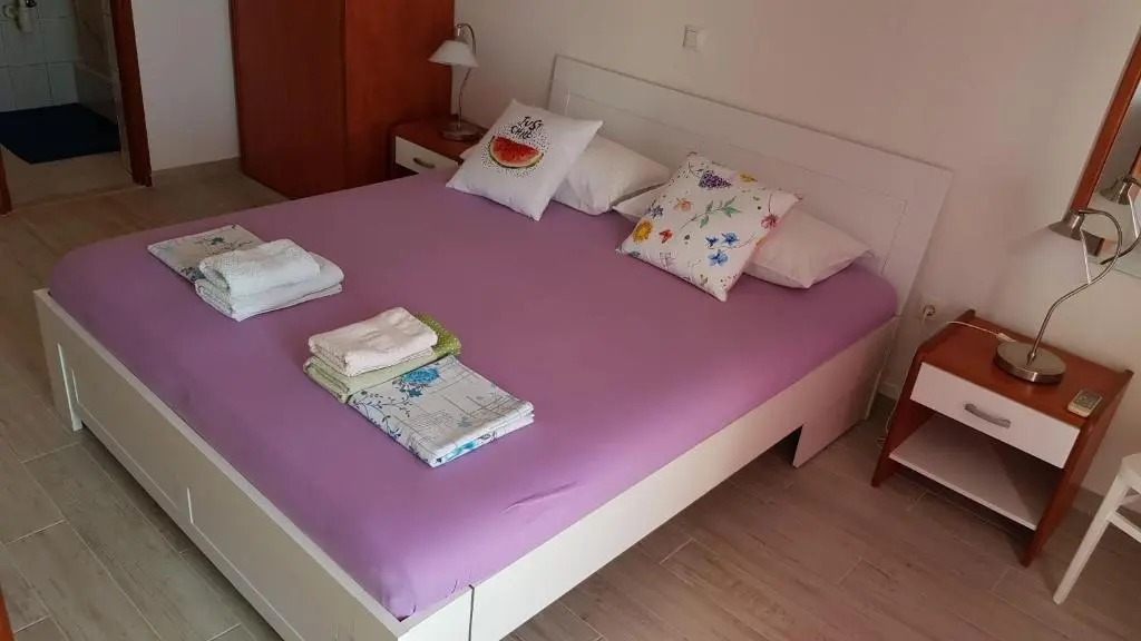 Apartments Boćin Rosso