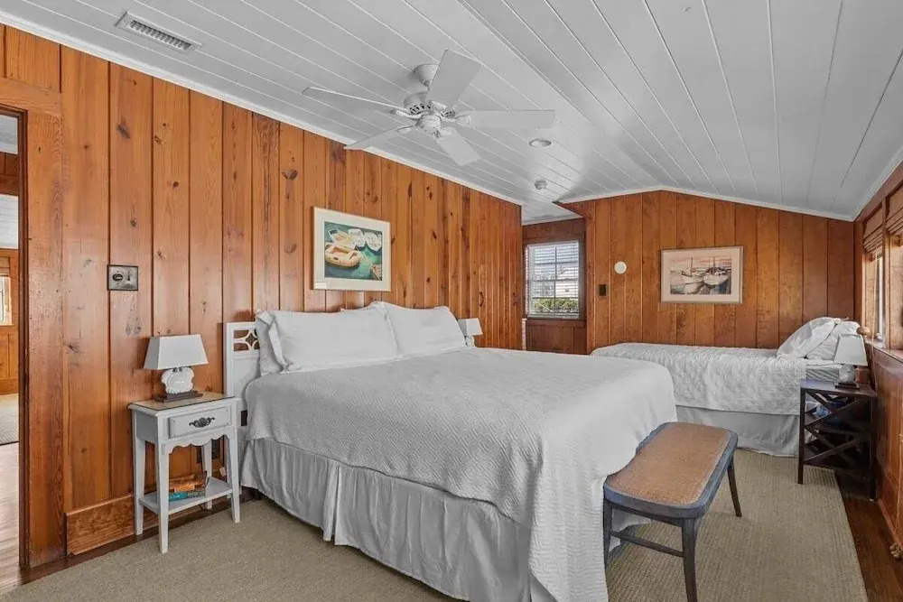 Sunset Shores 5 Bedroom Home
