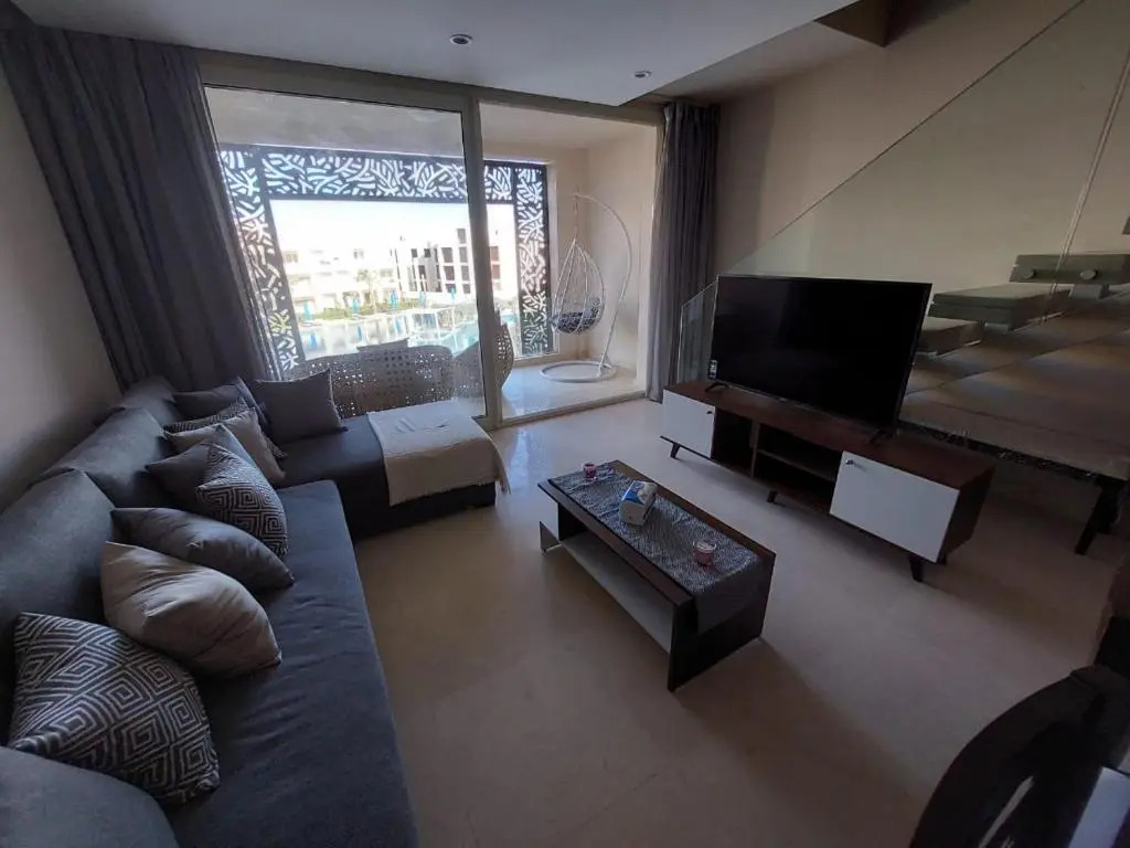 MCJ Luxury 2 Bedrooms Apartment