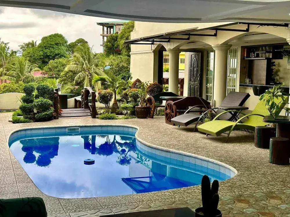 Avana Hills Tagaytay Villa