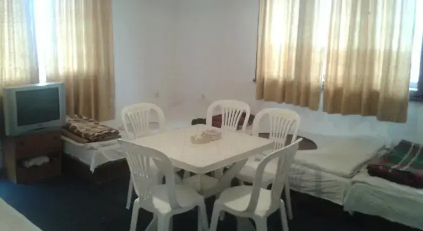Krimski Guest House and Bungalows