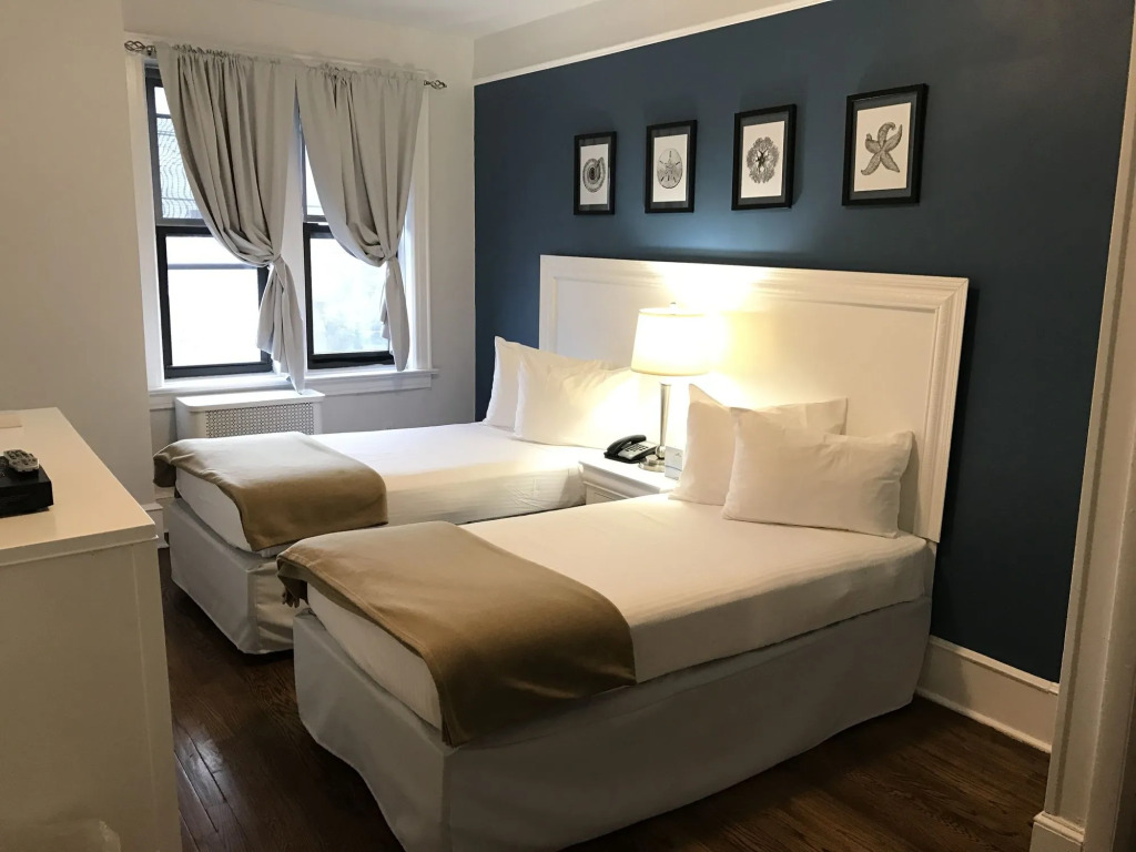 Long Beach Hotel