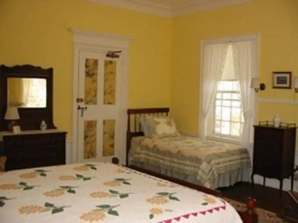 Hickory Ridge House