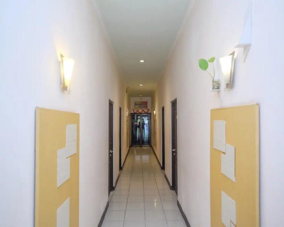 UrbanView Hotel Anggraeni Jatibarang