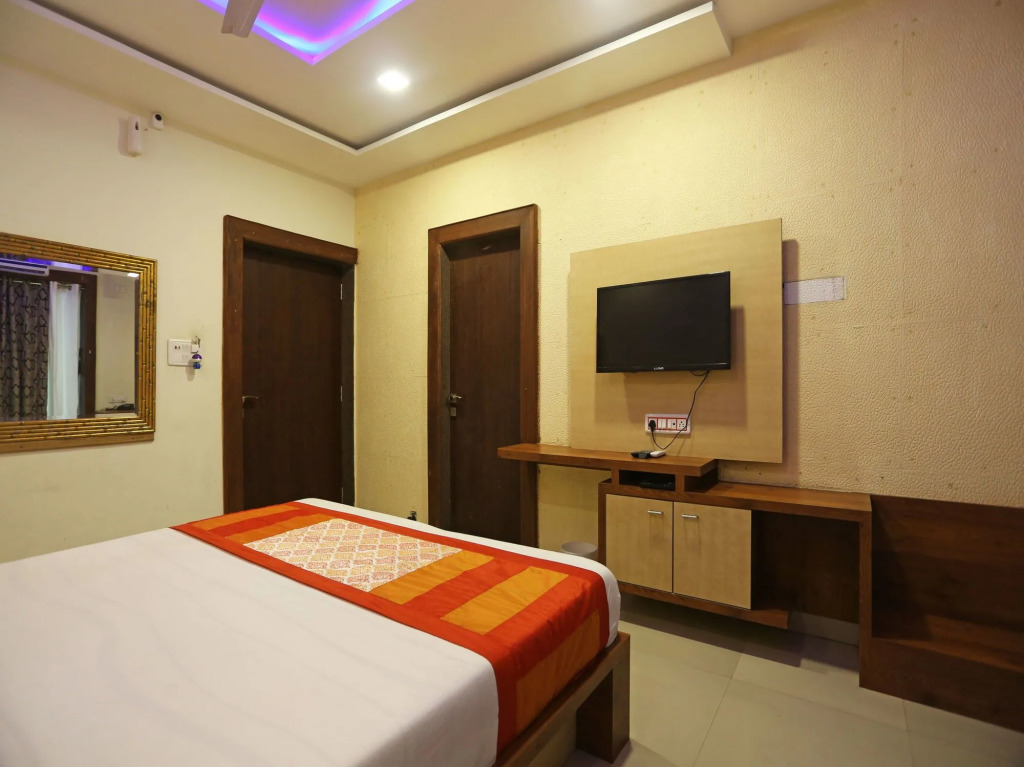 OYO 6557 Hotel Kaka Inn