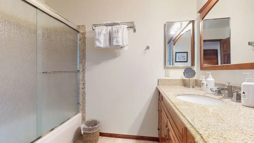 Mammoth Sierra Townhomes #25 3 Bedroom Condo