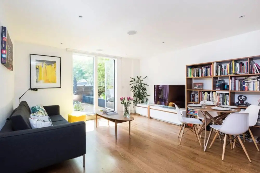 Modern 2 Bed Flat in Shoreditch with Roof Garden