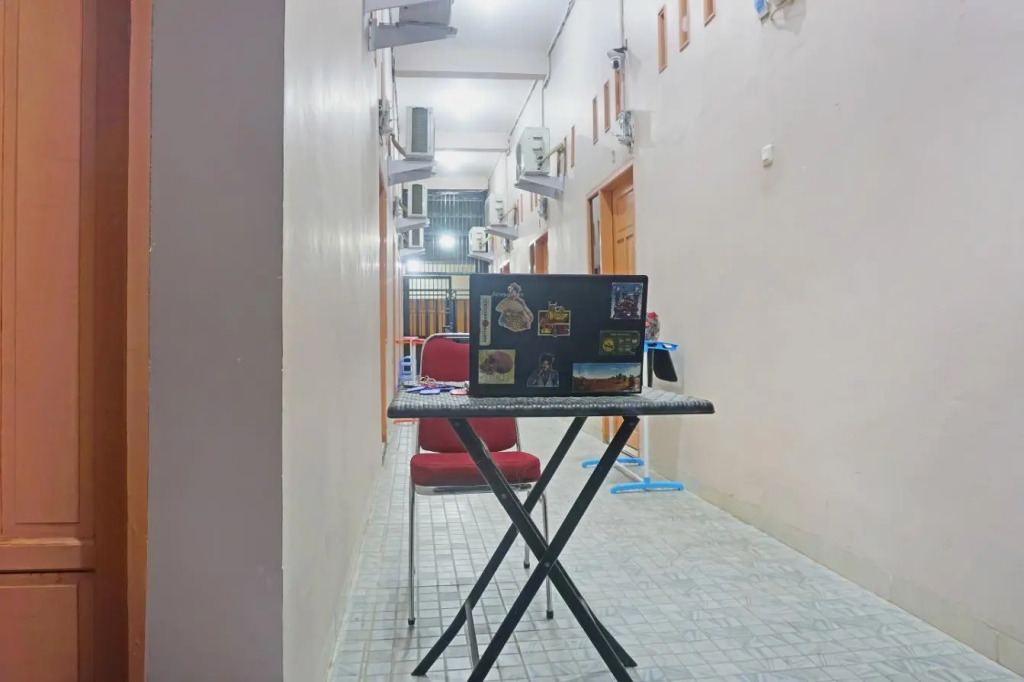 Hotel O Almeerah Homestay Syariah Near RS Hermina
