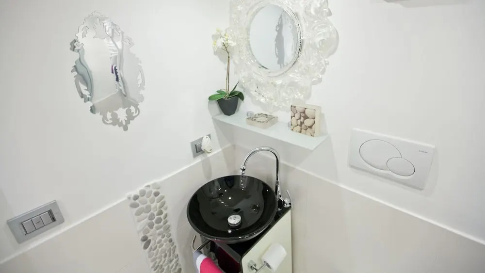 Rental In Rome Colour Colosseum Loft