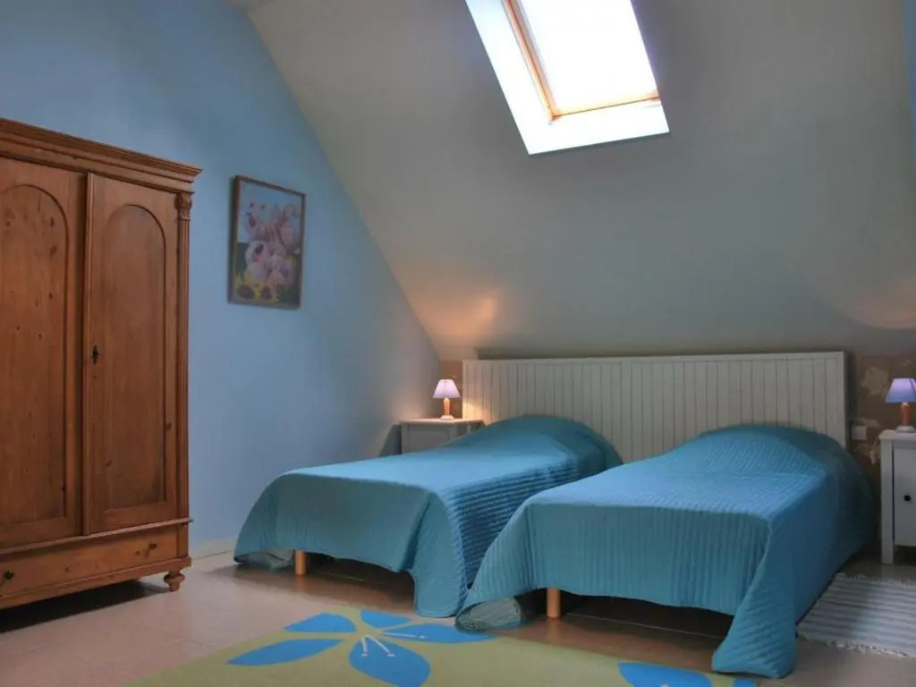 Gîte Tourangeau près de Loches avec Cheminée et Jardin - FR-1-381-40