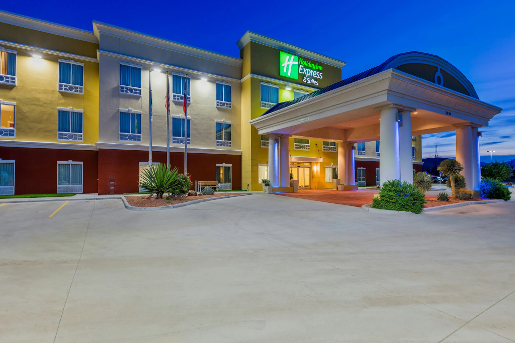 Holiday Inn Express and Suites Alpine by IHG