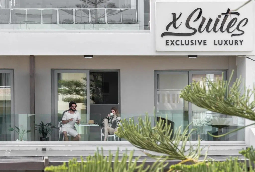 xSuites - Adults Only Boutique Suites with Private Jacuzzi