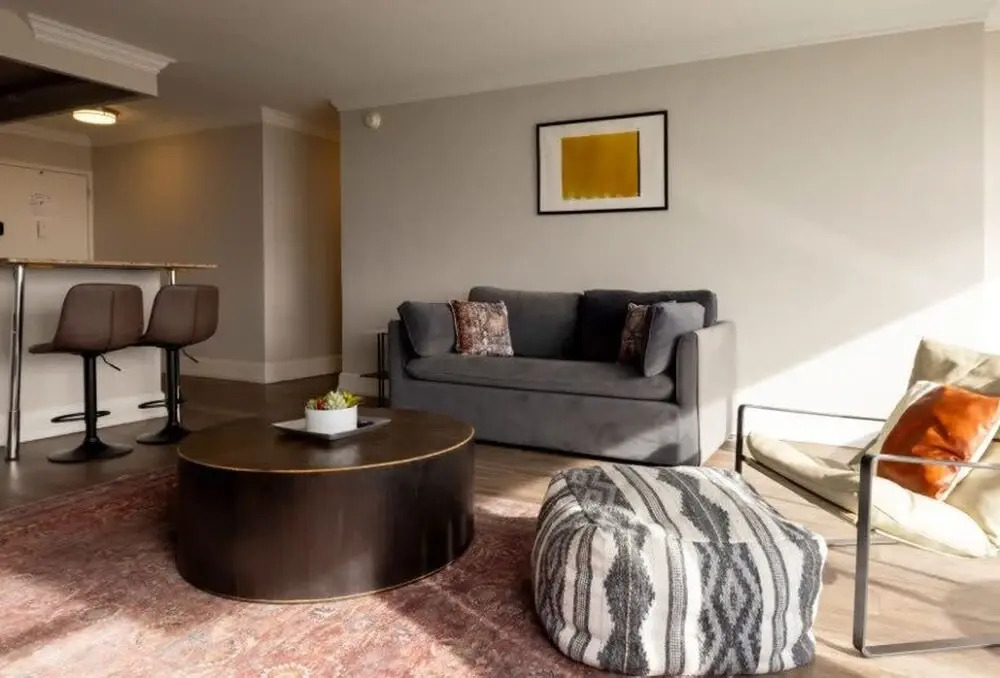 Cozysuites 800 Tower 1BR w sky Pool gym 23